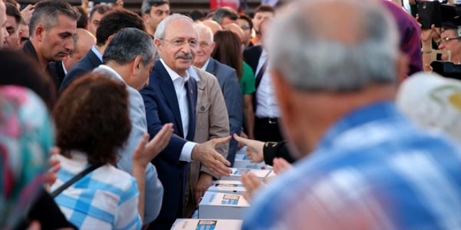 'Kendi ülkemizde insanca yaşamak istiyoruz'