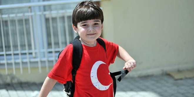 8 yaşına kadar 70 ameliyat geçirdi