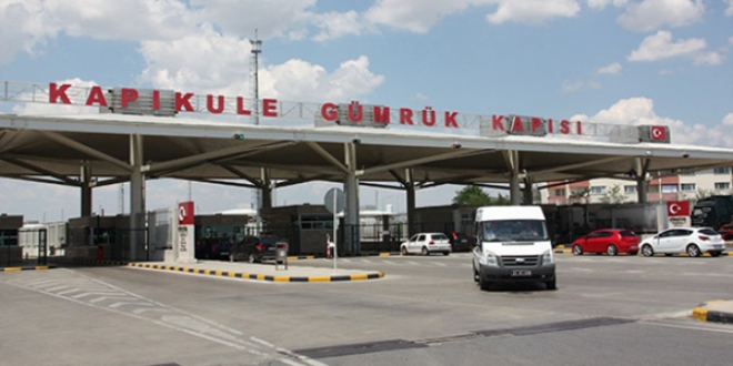Sınır kapılarından son 24 saatte 67 bin 371 yolcu geçti