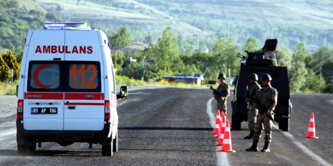 Van'da hain saldırı: 2'si ağır, 6 polis yaralandı