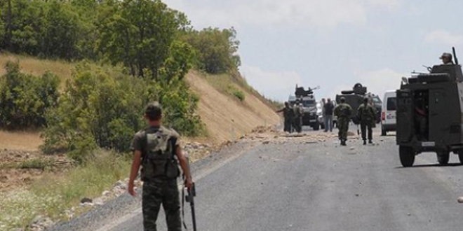 Jandarma karakoluna ateş açıldı: 1 korucu şehit, 1 yaralı