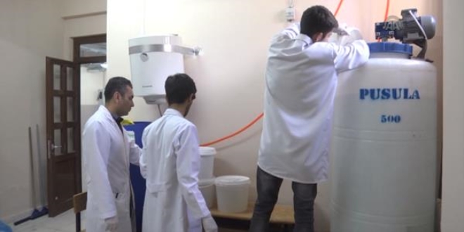 Bu okulda, hem öğrenciler hem okulları kazanıyor