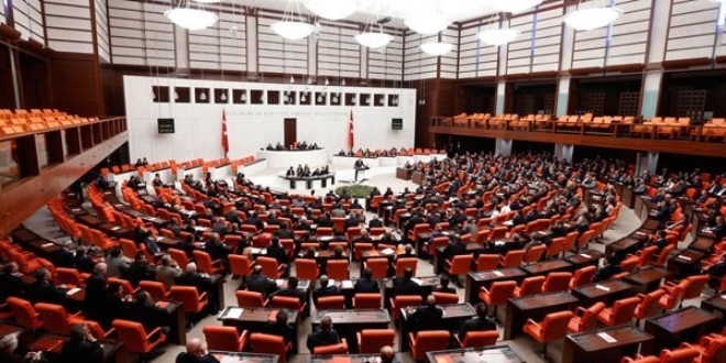 Maarif Vakfı Kanun Tasarısı'nın 4 maddesi kabul edildi