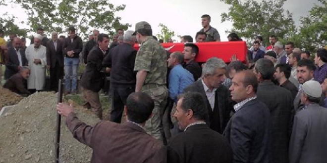 Şehit korucu toprağa verildi