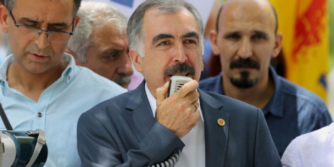 'Kamu görevlisi demokratik sınır içerisinde tepki koyabilir'