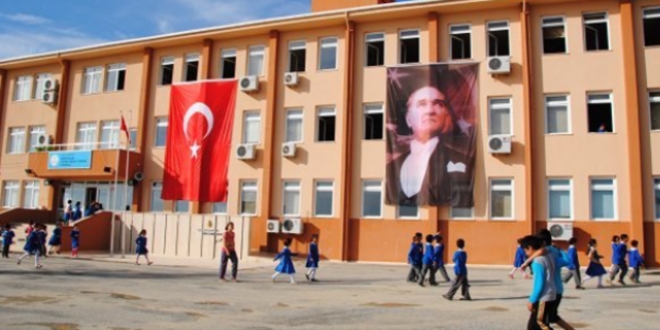 Okul idarelerinde, geleceğimiz için objektif davranmalı