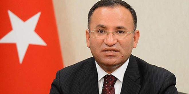 Bozdağ: Zorla alınırken fotograf vereyim demeyin...
