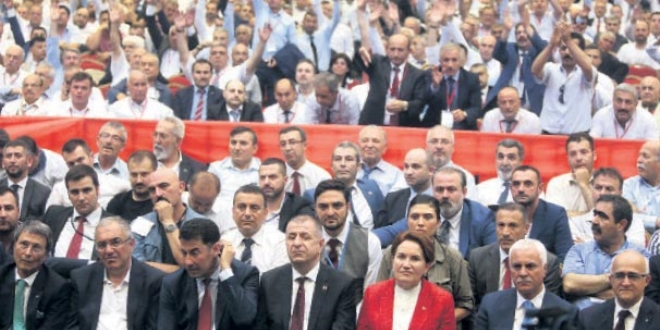 MHP'de Tüzük değişti sıra seçimde