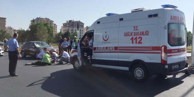 Sivas'ta otomobilin arpt yaya hayatn kaybetti