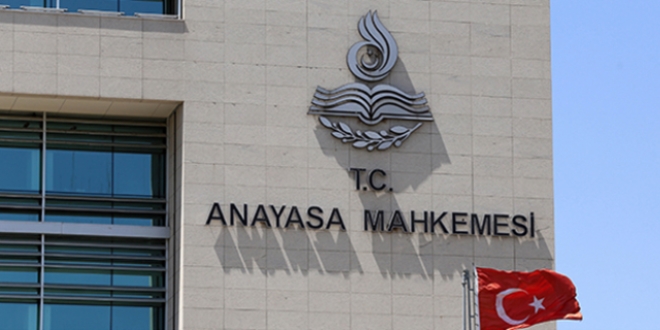 Erciş'teki gösterilerde hayatını kaybeden Deniz'in ailesine tazminat