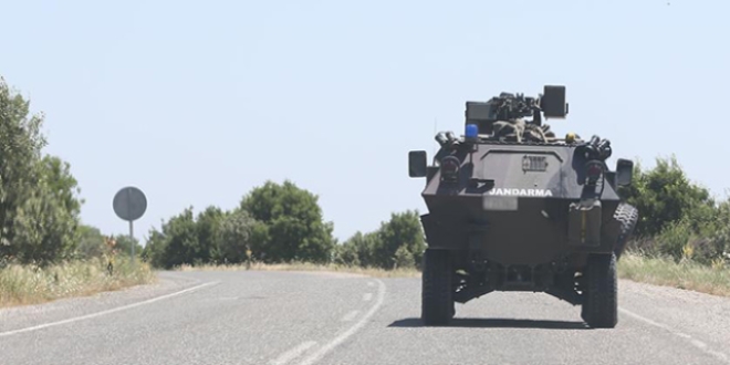 Van'da 2 terörist ölü ele geçirildi