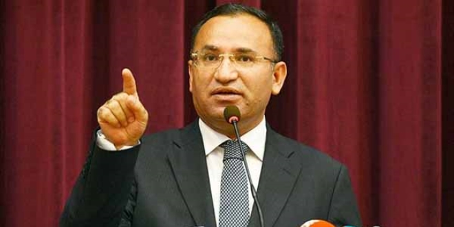 Bakan Bozdağ: Karşılıksız çek bir suçtur