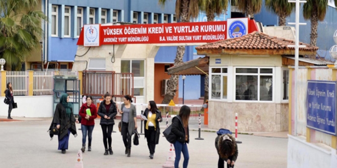 KYK'yı mahkemeye veren kız öğrenciler davayı kazandı