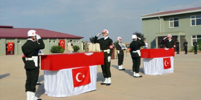 Şehit Astsubay Ayna ve Uzman Çavuş Erkoç için tören düzenlendi