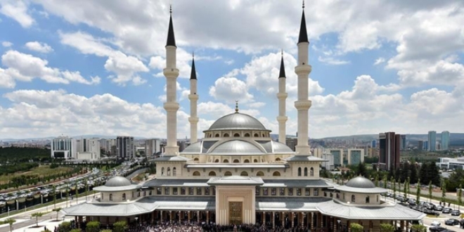 Ankara'da 94 cami itikaf iin hazrland