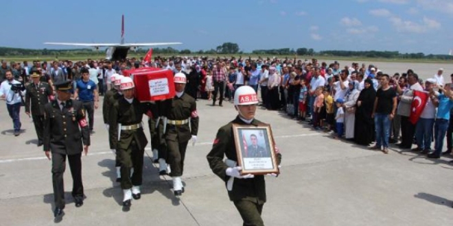 Şehit uzman çavuş Örtücü, toprağa verildi