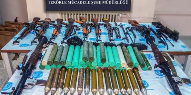Hakkari'de vatanda ihbar etti 3 uval silah bulundu
