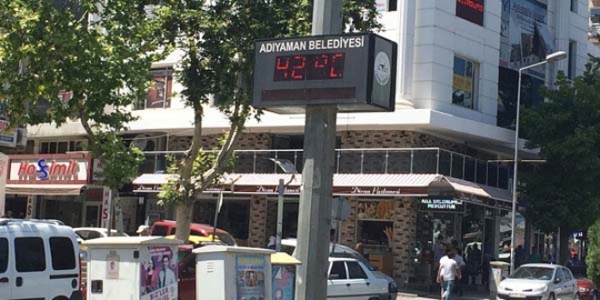Adıyaman'da termometreler 42 dereceyi gösterdi