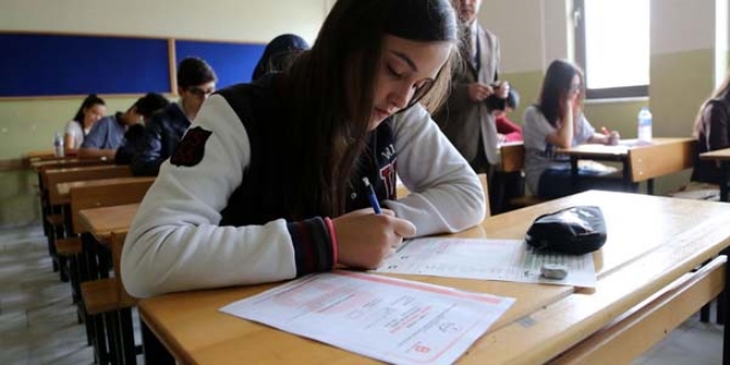 TEOG'da 980 öğrenci 120 sorunun 120'sini de yaptı