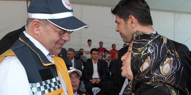 Sağlık Bakanı Akdağ'a öğretmeninden sürpriz
