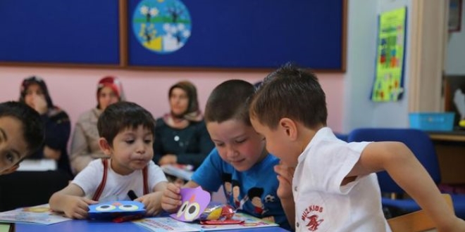 Çocuklar artık 4-5 yaşında okullu olacak