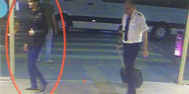 Canlı bombalar alana kışlık montlarla gelmişler