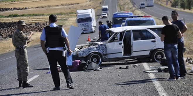 Şanlıurfa'da otomobil devrildi: 1 ölü, 1 yaralı