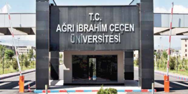 Öğretmen adaylarından 'ücret' talebi