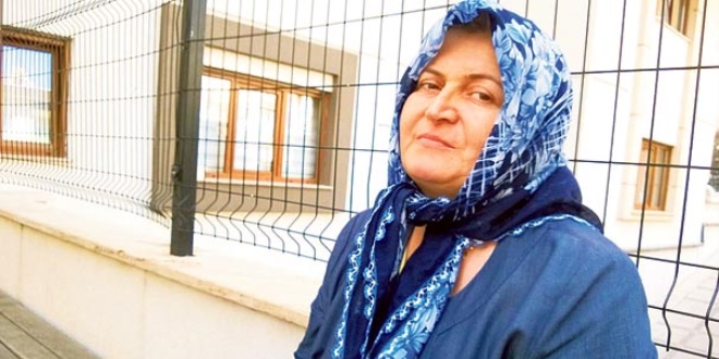 'Yaşamak için VİZE bekliyor'