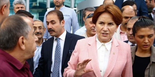 Akşener, Ramazan Bayramı programını değiştirdi