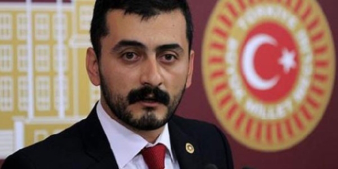 CHP'li Eren Erdem'e 700 saat kamu hizmeti cezası