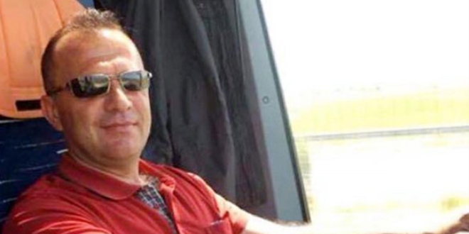 Öğretmen, gürültü yüzünden tartıştığı komşusunu öldürdü