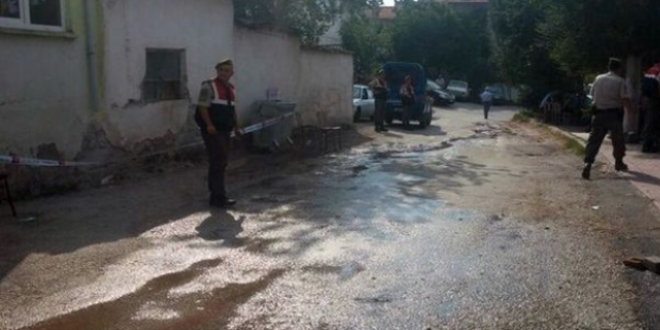 Balıkesir'de kahvehaneye silahlı saldırı: 3 ölü