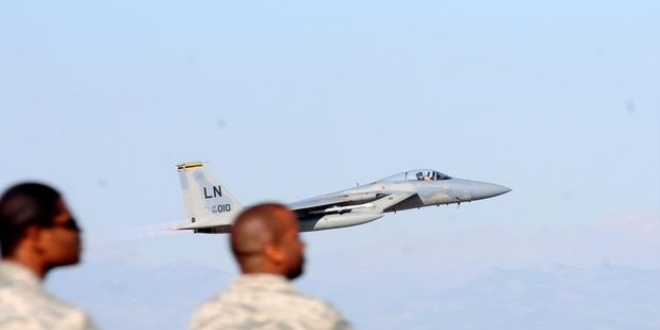 İncirlik izni verilmeyen Alman vekillerden AWACS tehdidi