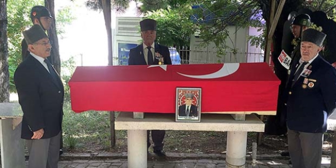 Kıbrıs gazisi son yolculuğa uğurlandı