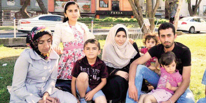 Suriyeliler hem sevinçli hem mesafeli