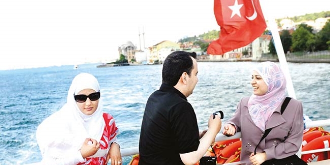 Turizmciler 3.5 milyon İranlı için beklemede