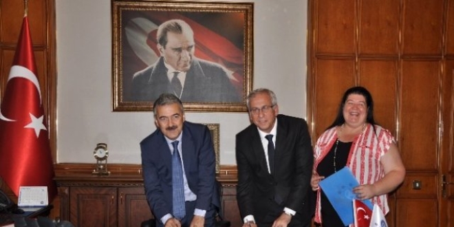 Şehit çocuklarına 1 milyon liralık burs