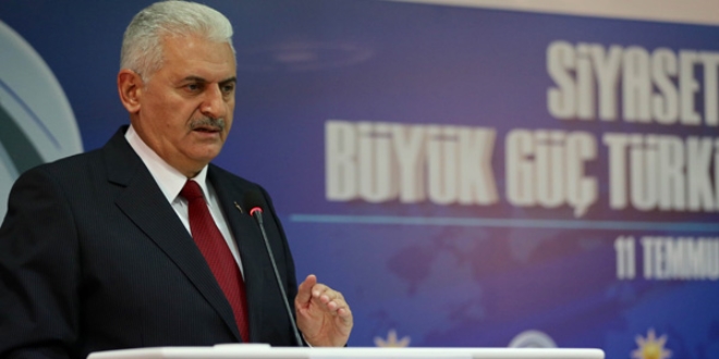 'Bürokrasi siyaseti yönlendirmeye devam ediyor'
