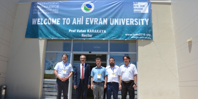 Matematikçi akademisyenler Kırşehir'de buluştu