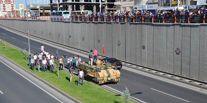 Malatya'da çevreye ateş açan tank ele geçirildi
