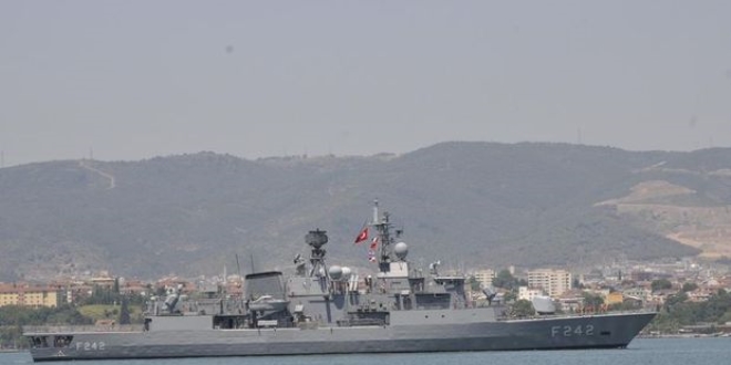 Oramiral Veysel Kösele firkateyn ile üsse döndü