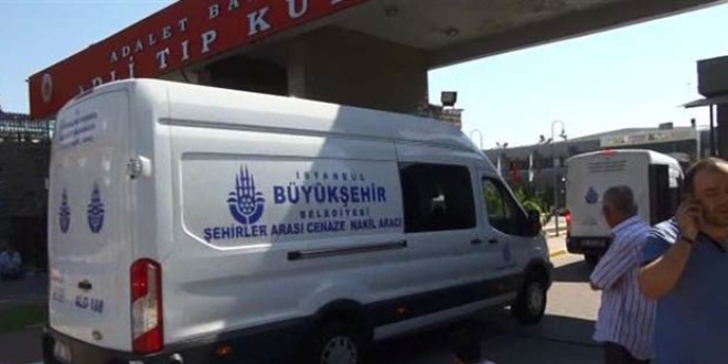Adli Tıp önünde ailelerin acı bekleyişi sürüyor