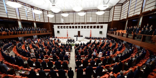TBMM'de darbe girişiminin ardından olağanüstü toplantı
