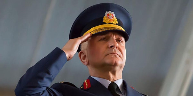 Tuğgeneral Başoğlu darbecilerin emrini yırtıp atmış