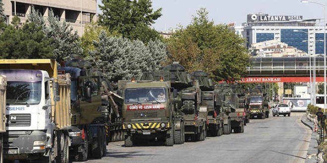 Tanklar Genelkurmay'dan çıkartıldı