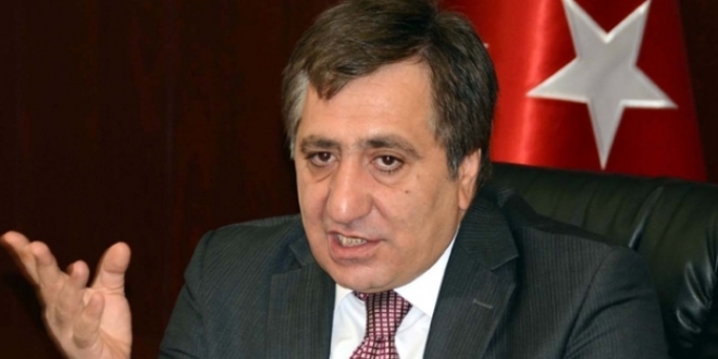 Vali Küçük: Darbeci paşayı tokatladım iddiası doğru değil
