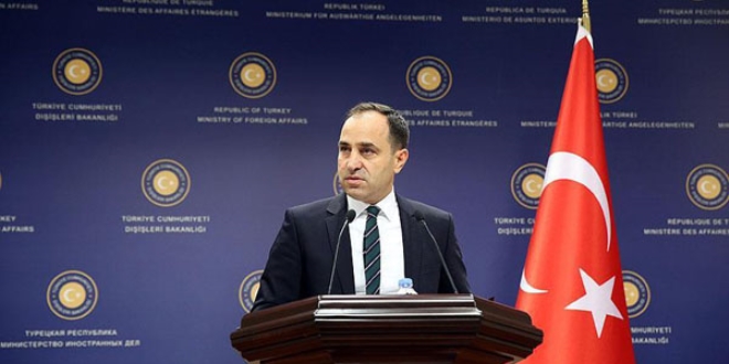 'Kabul edilemez eleştiriler darbecilere destek vermek demektir'