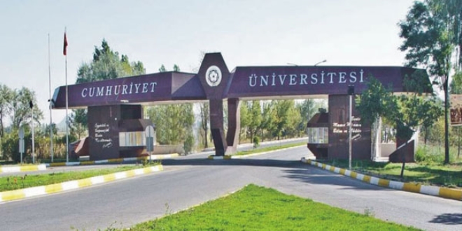 Sivas Cumhuriyet niversitesi'ndeki tm dekanlar istifa etti