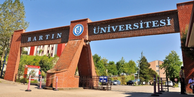 Bartın Üniversitesinin dekanları görevden alındı